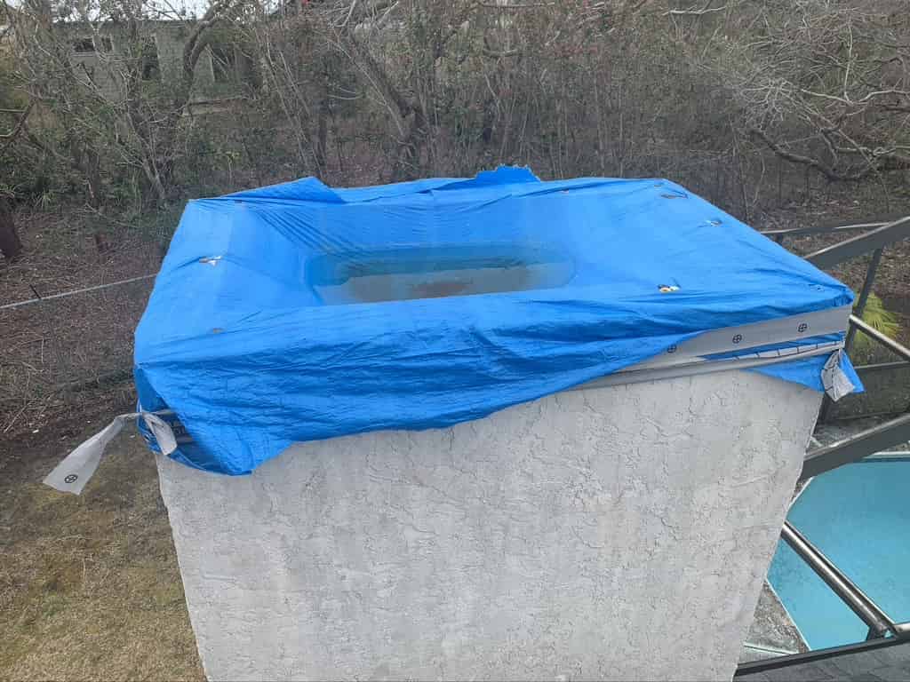 tarp to keep out water after hurricane in Diamondhead